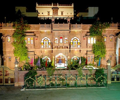 https://imgcld.yatra.com/ytimages/image/upload/t_hotel_yatra_city_desktop/v1436591526/Domestic Hotels/Hotels_Jodhpur/Kuchaman Haveli/Facade.jpg